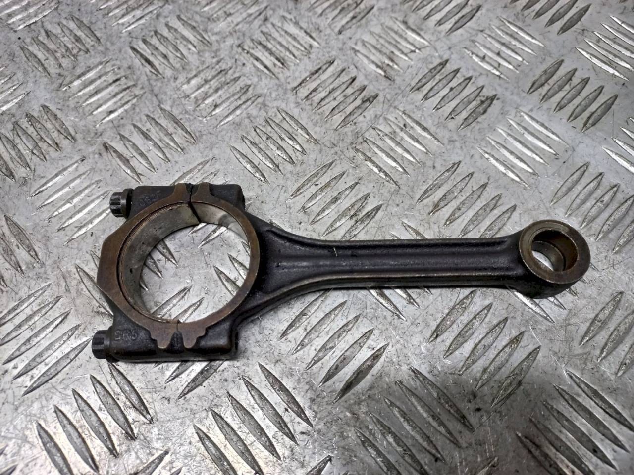 шатун Volkswagen Golf 4 поколение 2005, 1.4 л., i, 032F - фото №1