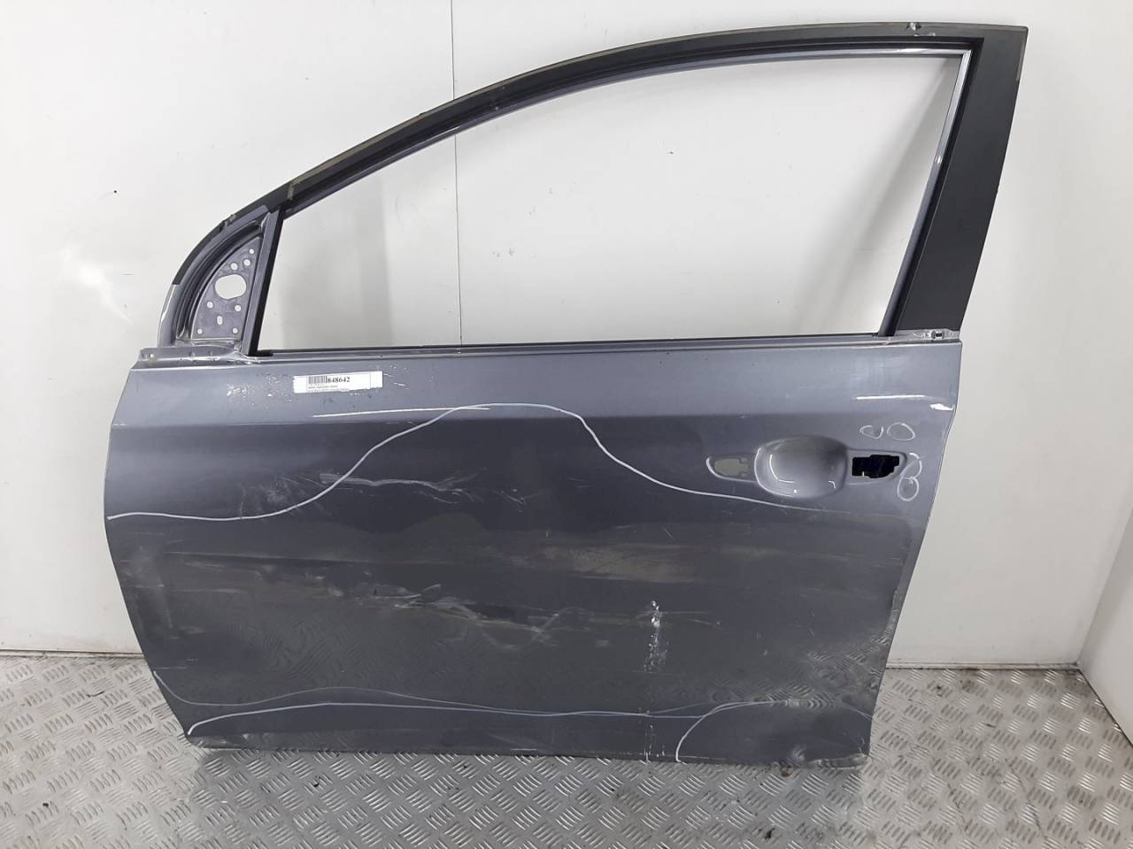 дверь передняя левая Kia Rio 4 поколение 2020 - фото №1