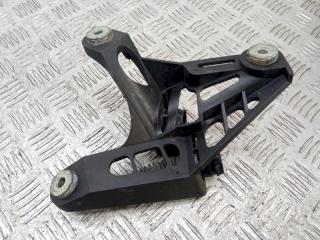 кронштейн (крепление) Volkswagen Golf 5 поколение 2007, 1K0711789G