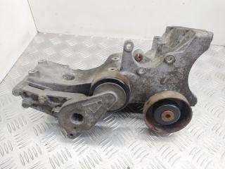 кронштейн генератора Audi A4 B7 2006, 1.8 л., Ti, 06B903143L