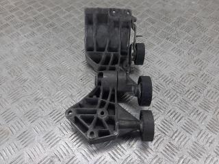 кронштейн генератора Mercedes-Benz B-Класс W245 2008, 2.0 л., дизель, A6402021040