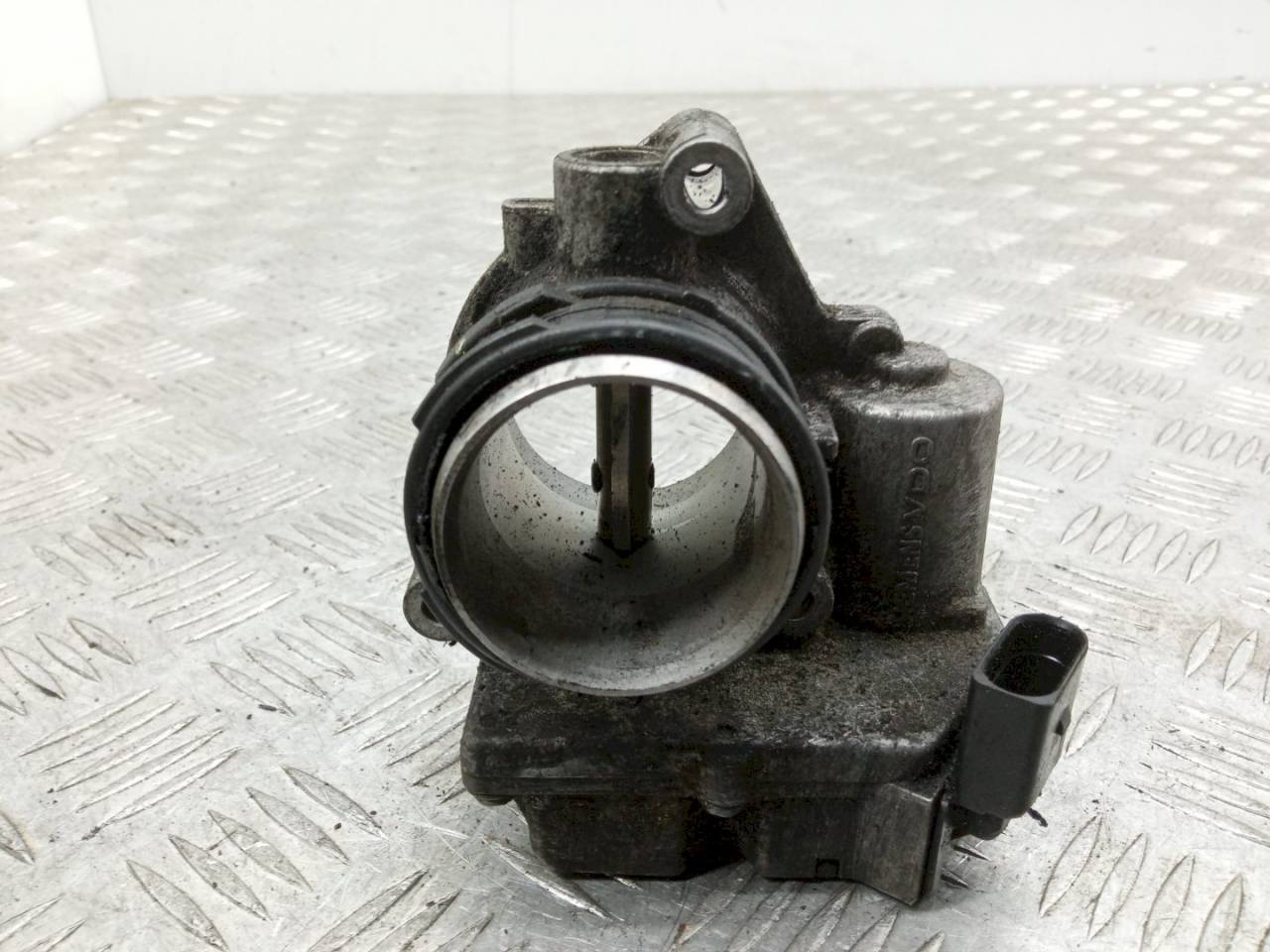 заслонка дроссельная Renault Megane 2 поколение 2006, 1.9 л., 8200576664 - фото №1