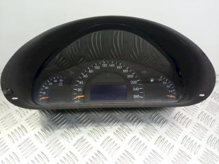 щиток приборов (приборная панель) Mercedes-Benz C-Класс W203/S203/CL203 2004, 2.7 л., A2035401347