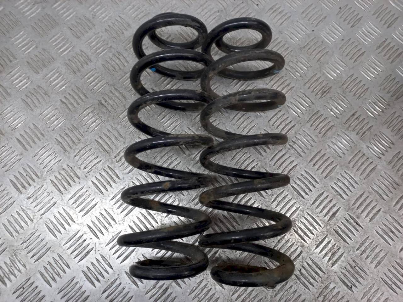 пружина задняя Volkswagen Sharan 2 поколение 2012 - фото №1