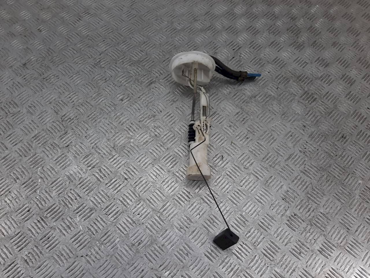 насос топливный Volkswagen Transporter T4 1996, 1.9 л., D, 701919051J - фото №1