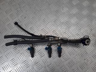 топливная рампа Volkswagen Passat B5 1997, 1.6 л., i, 050133681A