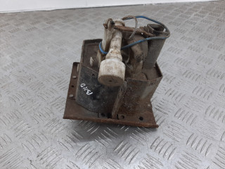 крепление запаски Ford Galaxy 1 поколение [рестайлинг] 2005, 1.9 л., TDi PD, дизель, 6МКПП