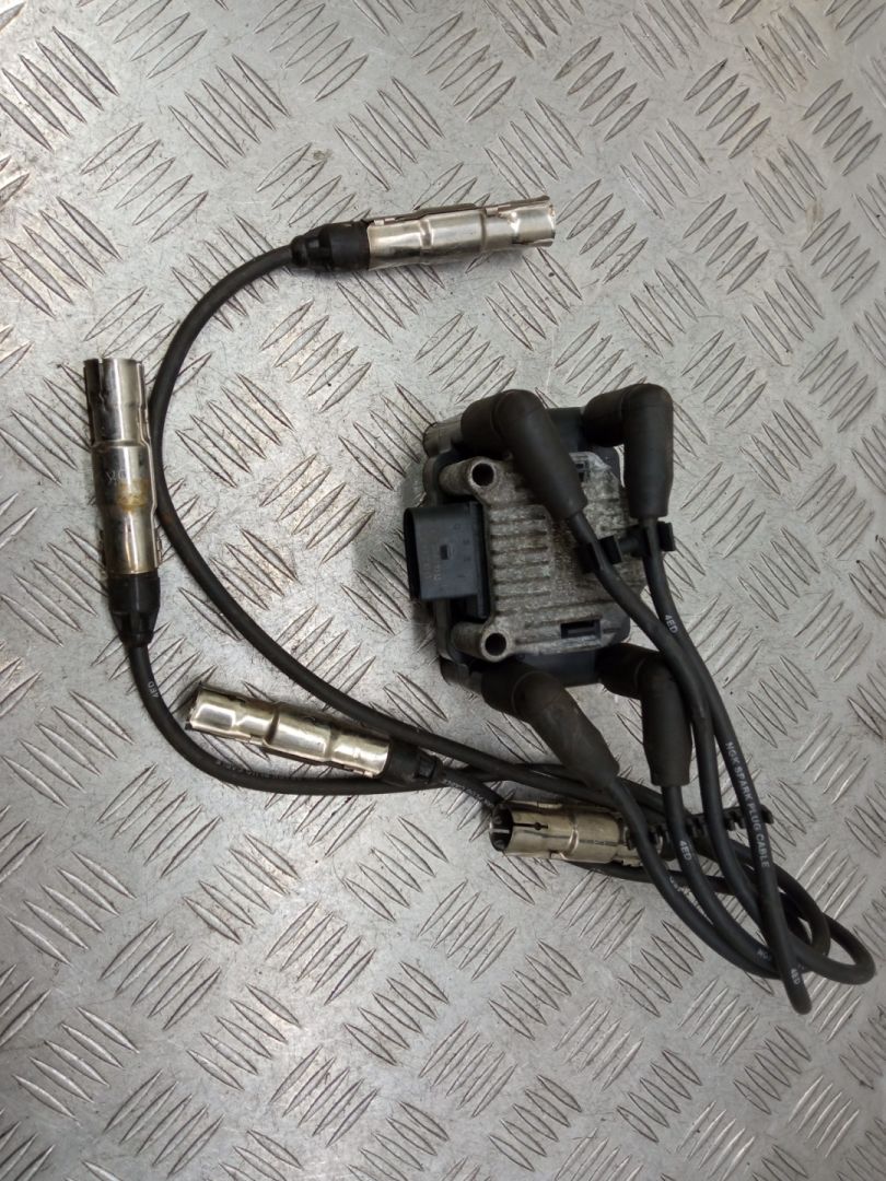 катушка зажигания Volkswagen Golf 4 поколение 2003, 2.0 л., i, бензин, 0040402003 - фото №1