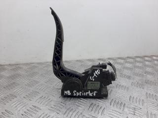 педаль Mercedes-Benz Sprinter 1 поколение (W901-905) [рестайлинг] 2004, 2.2 л., CDi, A9013000404