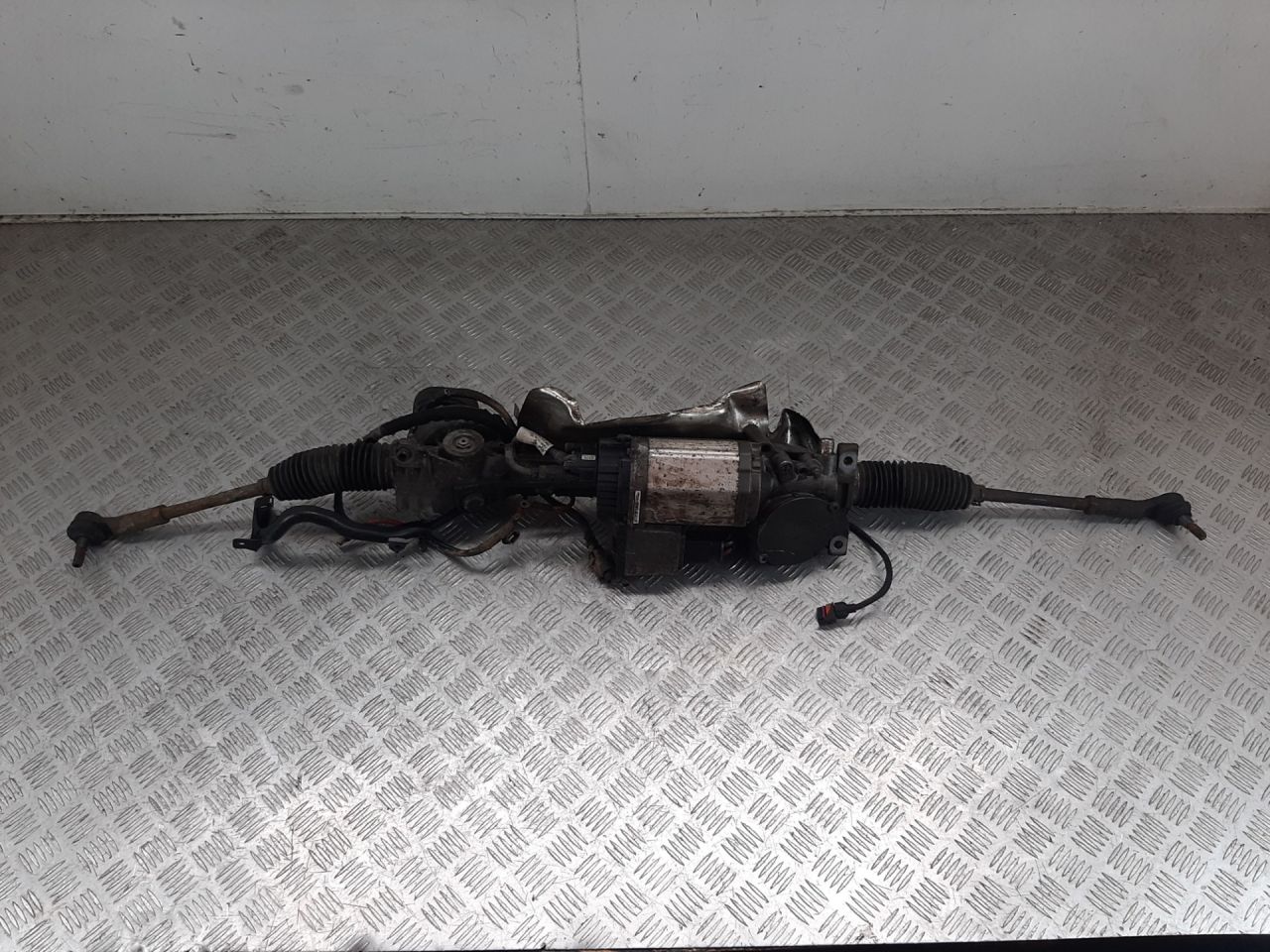 рулевая рейка Volkswagen Jetta 5 поколение 2008, 1.9 л., TDi PD, BKC, дизель, 1K1909144J - фото №1