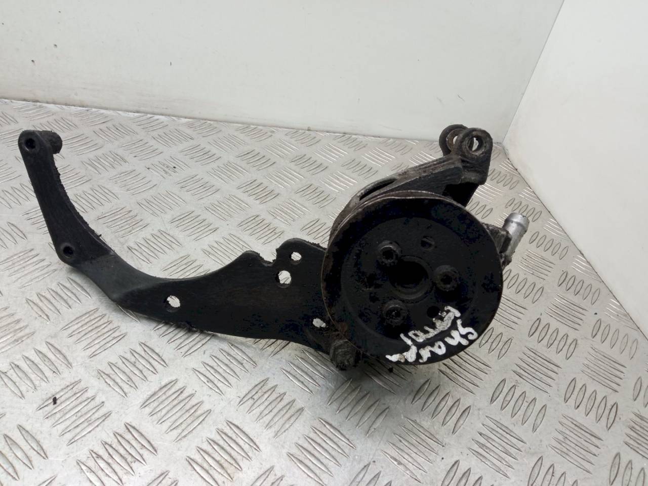 насос гидроусилителя руля Volkswagen Sharan 1 поколение 1998, 1.9 л., TDi - фото №1