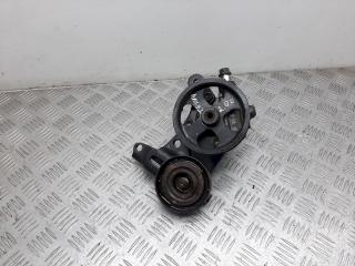 насос гидроусилителя руля Toyota RAV4 2 поколение (XA20) 2003, 2.0 л., D-4D