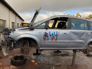 Opel Zafira 2 поколение (B)
