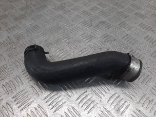 патрубок интеркулера Volkswagen Golf 4 поколение 2000, 1.9 л., дизель, 1J0145828D