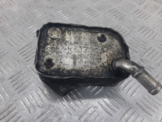 теплообменник масляного фильтра Audi A4 B6 2002, 2.0 л., бензин, 06B117021