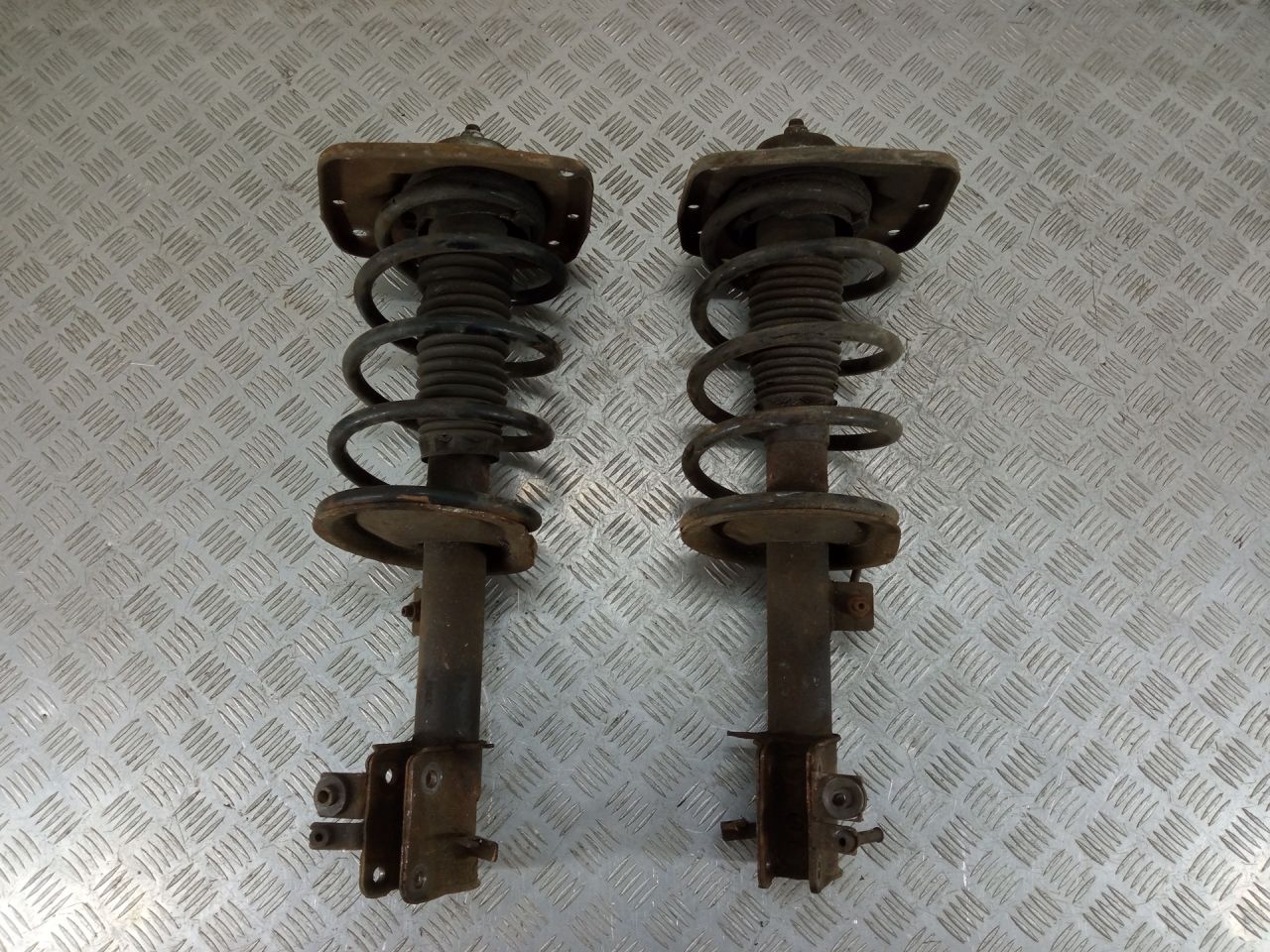 стойка передняя правая Citroen C8 1 поколение 2003, 2.0 л., RHT (DW10ATED4), дизель, МКПП - фото №1