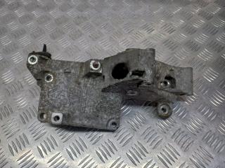 кронштейн генератора Skoda Fabia 1 поколение (6Y) [рестайлинг] 2005, 1.9 л., TDi, 038903143R