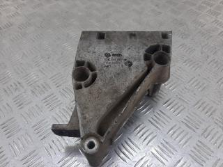 кронштейн двигателя Volkswagen Polo 4 поколение 2005, 1.9 л., SDi, 038199207M
