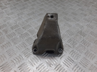 кронштейн КПП Audi A4 B5 1999, 1.8 л., i, бензин, 8D0399113AB