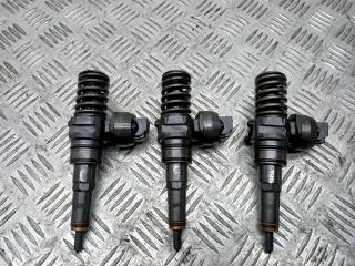 форсунка Volkswagen Polo 4 поколение 2005, 1.4 л., TDi, 038130073BN