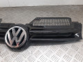 решетка радиатора Volkswagen Golf 5 поколение 2007, 1K0853655A - фото №3