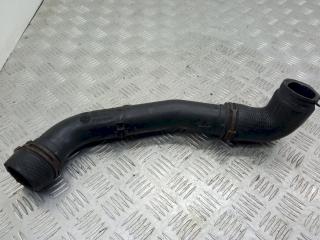 патрубок интеркулера Volkswagen Polo 4 поколение 2002, 1.9 л., 6Q0145770
