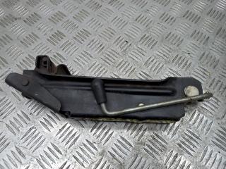 домкрат Volkswagen Passat B5 2000