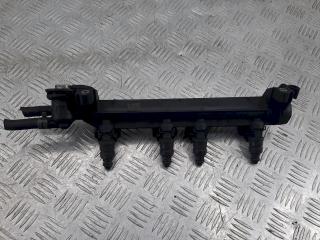 топливная рампа Volkswagen Passat B5 2000, 1.6 л., i, 06A133317A