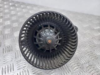 моторчик печки Renault Trafic 2 поколение 2005