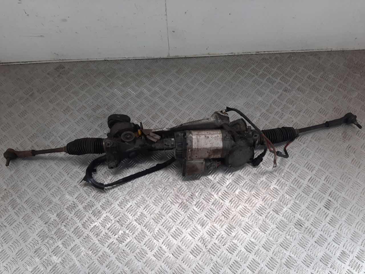 рулевая рейка Volkswagen Caddy 3 поколение 2006, 2.0 л., BDJ, дизель, 1K1909144E - фото №1