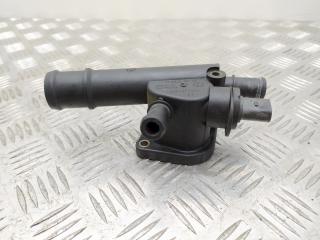 корпус термостата Volkswagen Golf 5 поколение 2004, 1.9 л., TDi, 038121132D