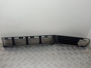заглушка (решетка) в бампер Volkswagen Passat B5 1999, 3B0853677A