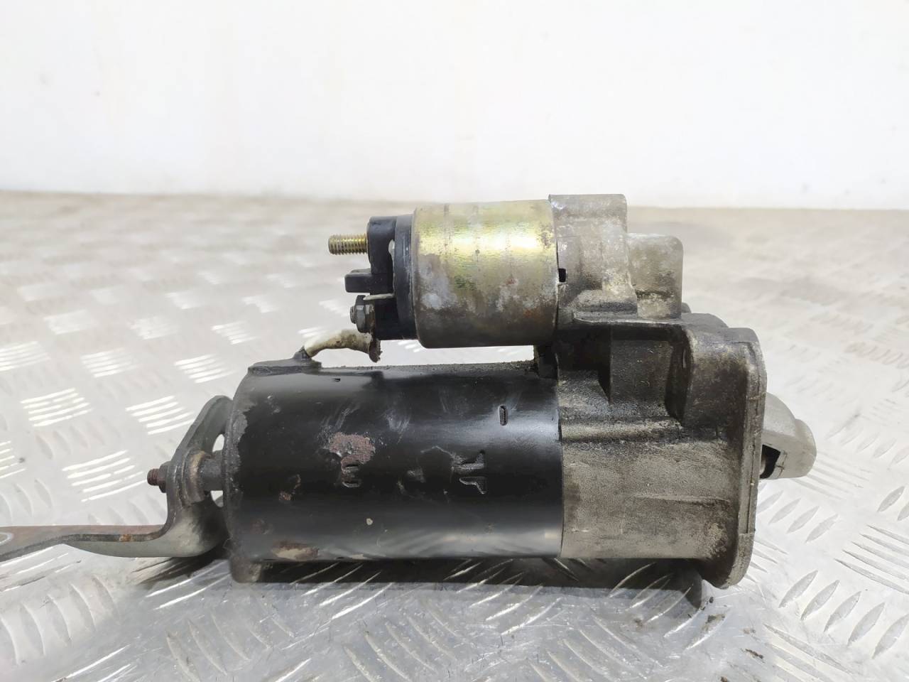 стартер Volvo V70 1 поколение 1999, 2.4 л., i, бензин, -, 0001108167 - фото №1