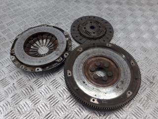 маховик Volkswagen Golf 4 поколение 2004, 2.0 л., i, 068105271F