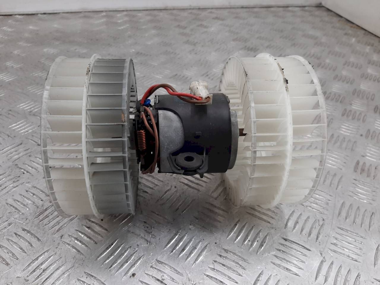 моторчик печки Mercedes-Benz Vito W639 2007, A05691-111 - фото №1