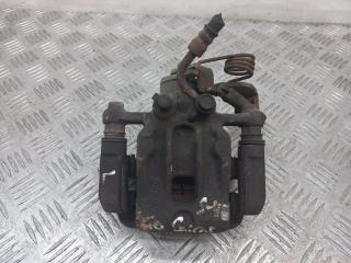 суппорт задний левый Kia Carens 2 поколение 2013