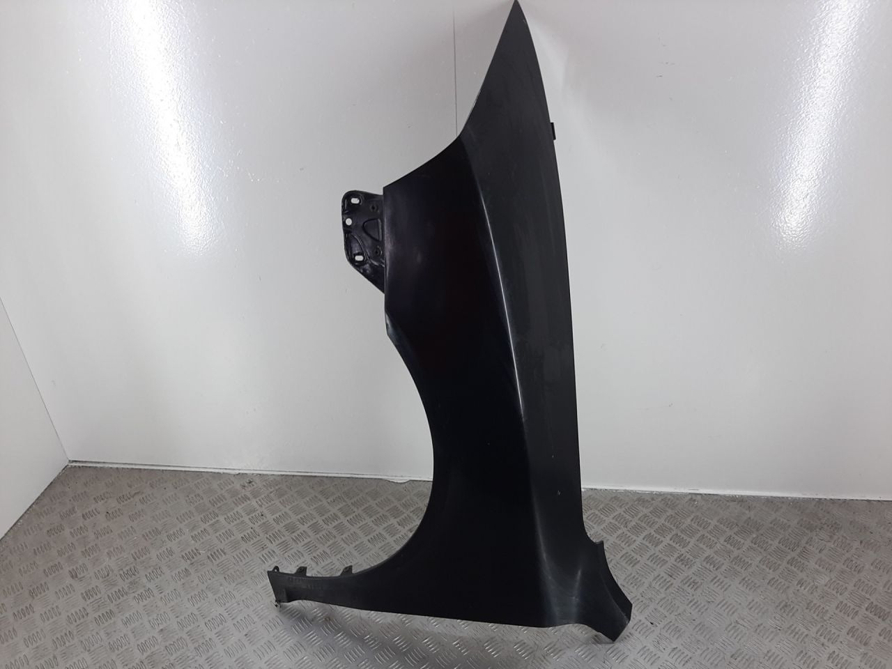 крыло переднее левое Skoda Octavia 2 поколение (A5) 2005, 1.9 л., BXE, дизель - фото №1