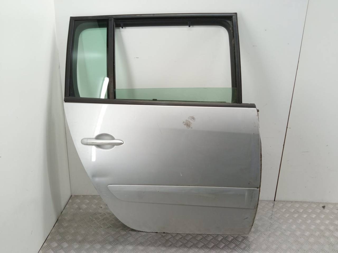 дверь задняя правая Renault Espace 4 поколение 2002 - фото №1