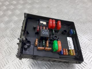 блок предохранителей Volkswagen Golf 5 поколение 2008, -, 1K0937125B