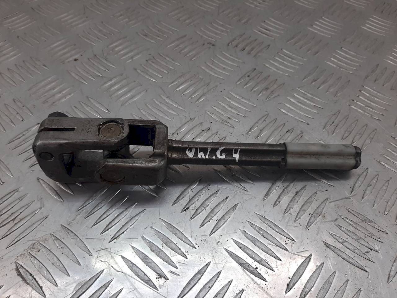 Рулевой корданчик Volkswagen Golf 4 поколение 2004 - фото №1