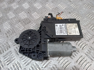 моторчик стеклоподъемника передний левый Audi A4 B7 2007, 8E1959801H