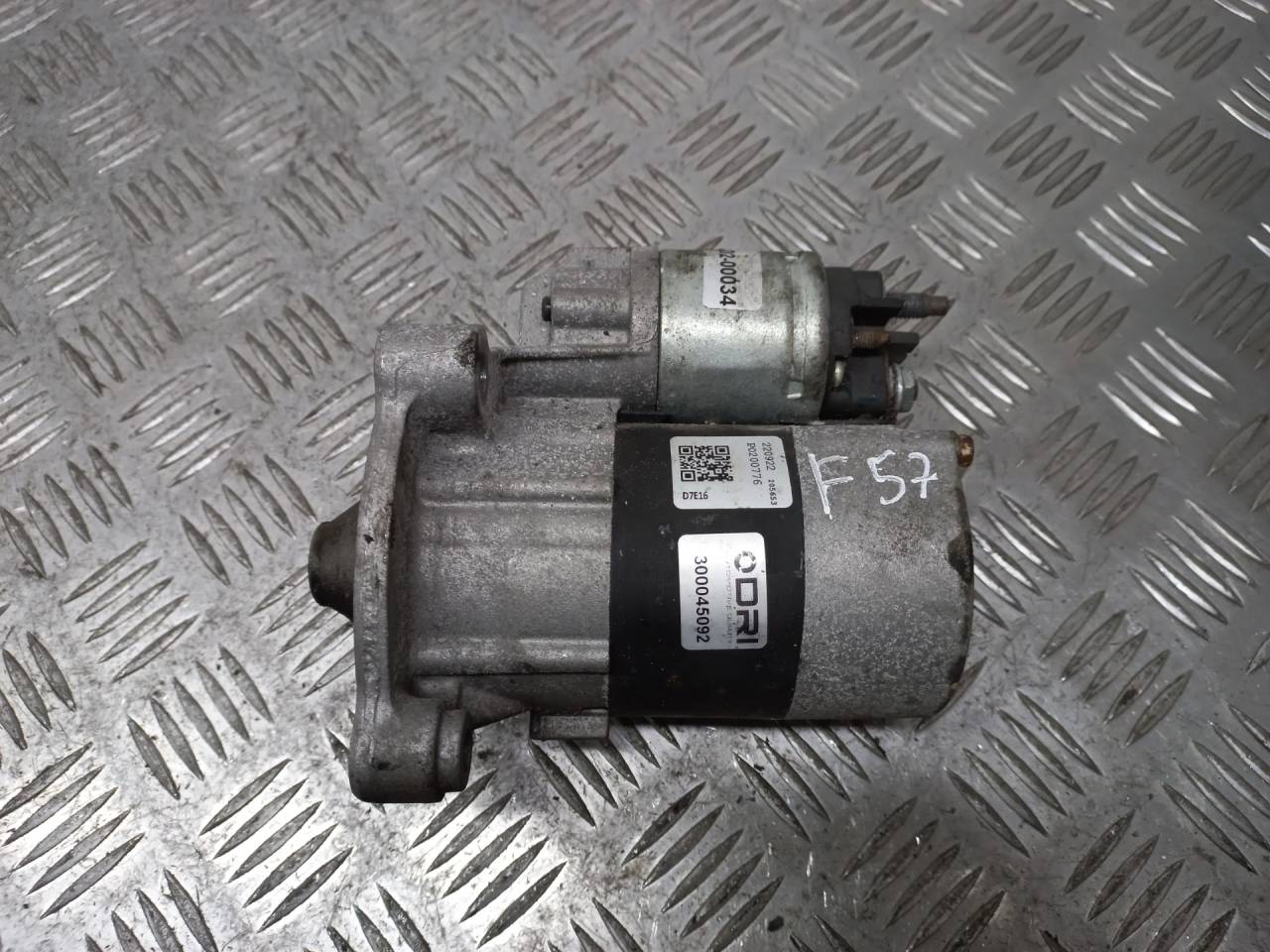 стартер Citroen C2 1 поколение 2005, 1.6 л., бензин, робот - фото №1
