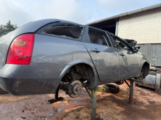 Nissan Primera P12