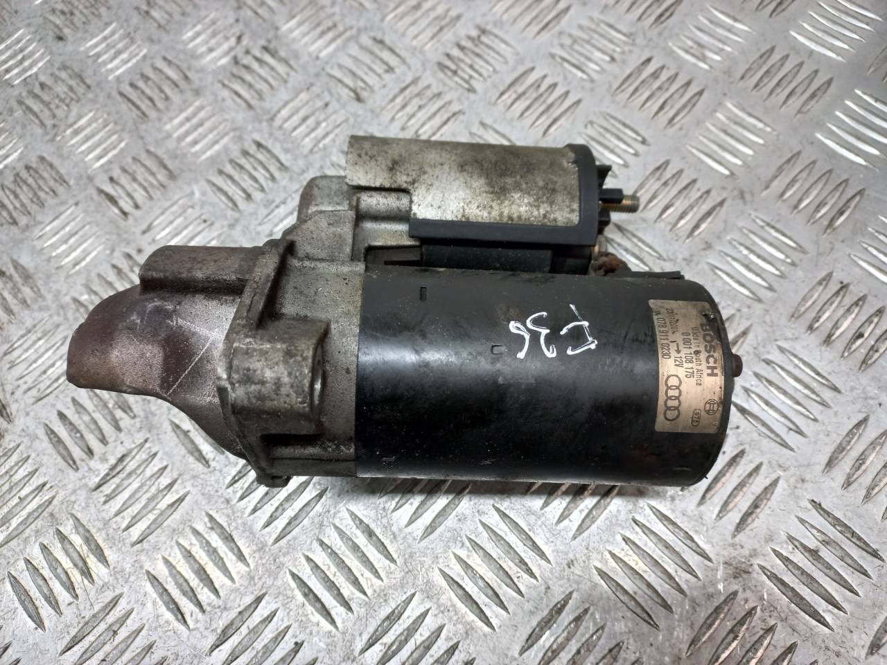 стартер Audi A4 B6 2004, 3.0 л., ASN, бензин, АКПП, кабриолет, 0001108175 - фото №1