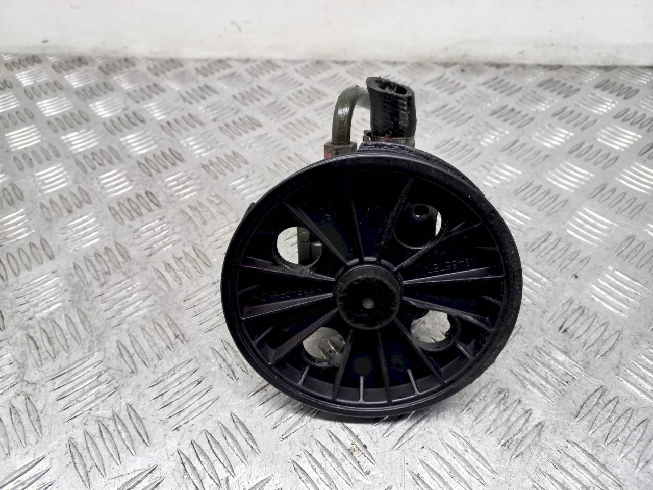 насос гидроусилителя руля Volvo V70 1 поколение 2000, 7611332112 - фото №1