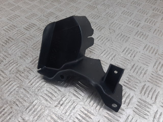 воздуховод (дефлектор) радиатора Land Rover Range Rover Velar 1 поколение 2022, J8A2-8310-AA