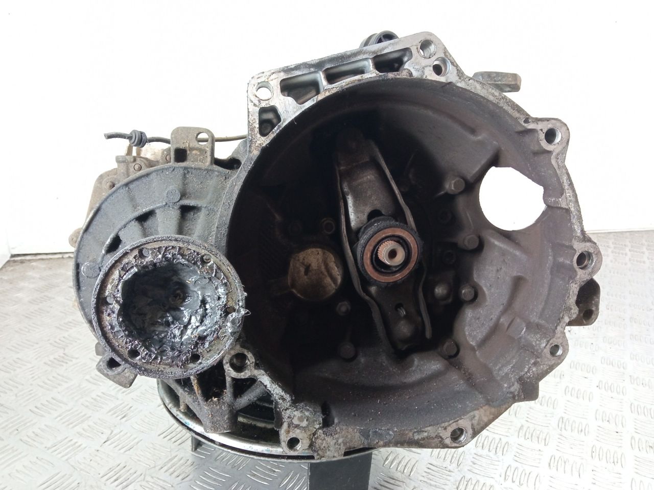 КПП механическая (МКПП) Volkswagen Golf 5 поколение 2008, 1.9 л., TDi PD, BLS, дизель, JCR, 09068 - фото №1