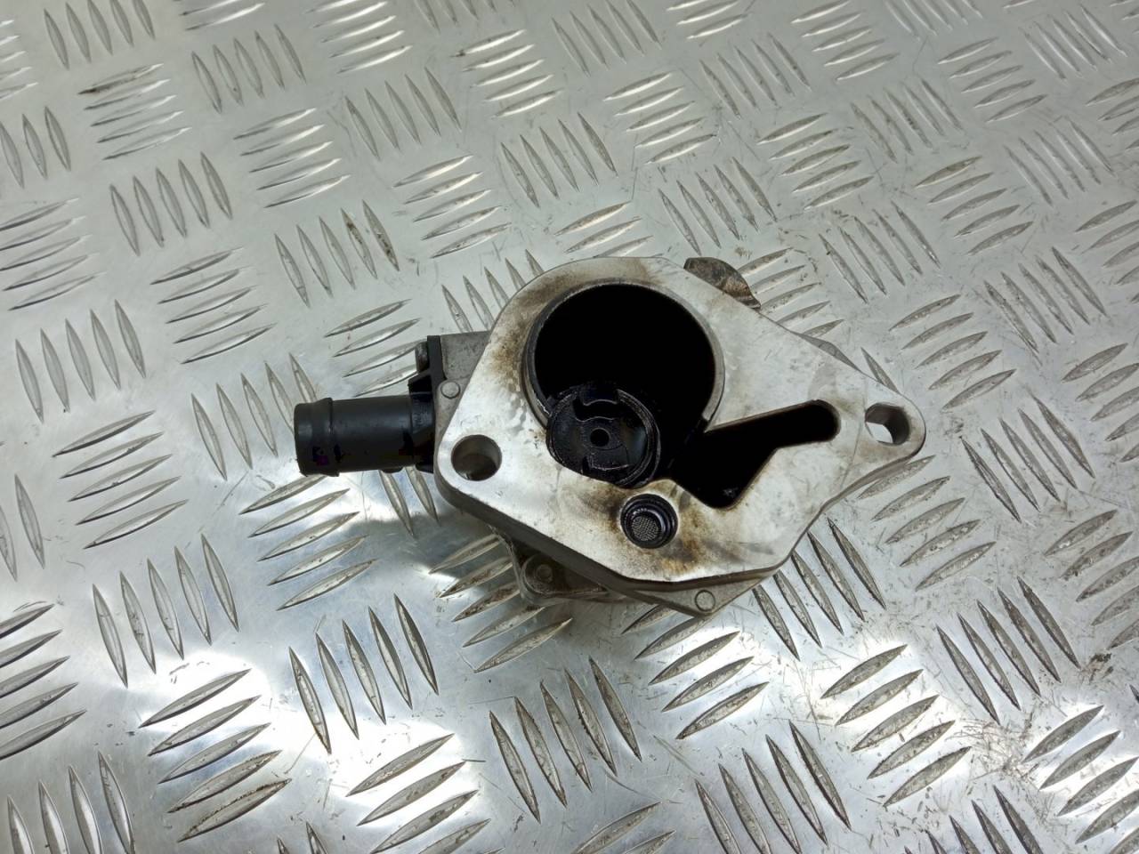 насос вакуумный Renault Kangoo 1 поколение 2003, 1.5 л., DCi, 8200577807 - фото №1