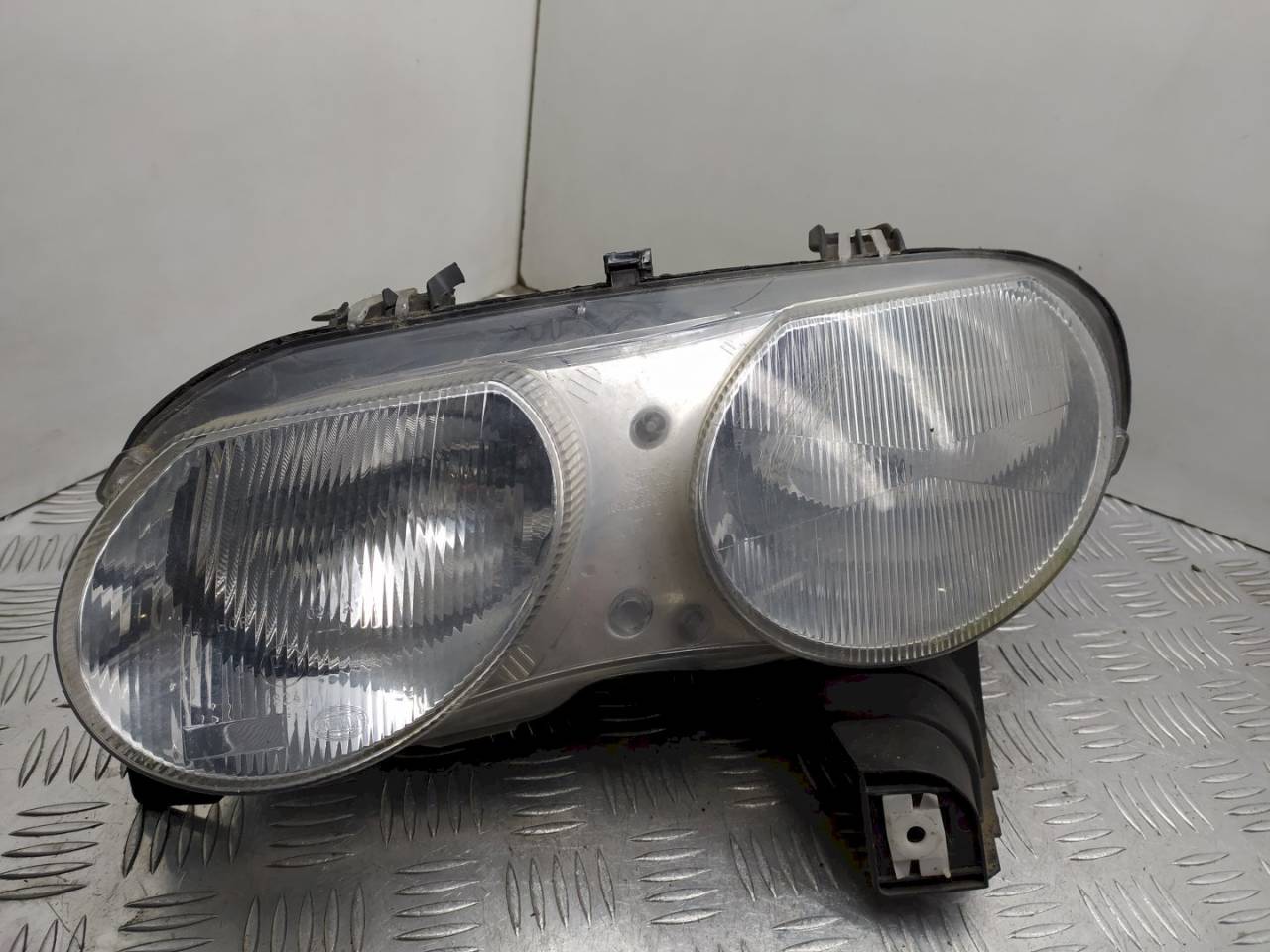 фара левая Rover 75 1 поколение 2004, 1DJ23603211 - фото №1