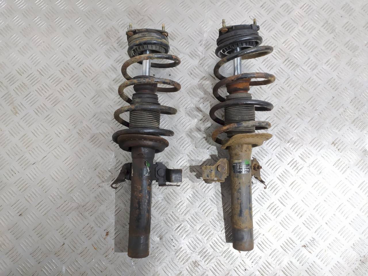 стойка передняя правая Ford Mondeo 3 поколение 2003 - фото №1